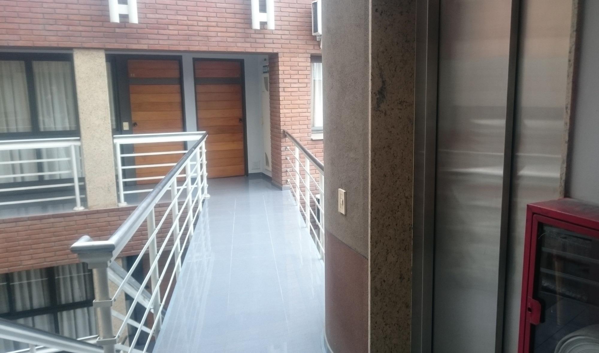 Premium Mendoza Apart Hotel Exterior foto